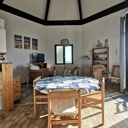 Appartement Résidence L'etang - 2 Pièces - 6 Personnes - Le Barcarès. Réf: 9eta_301a Mae-2503